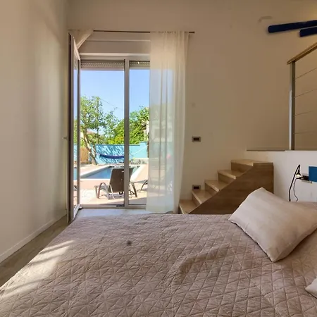 Villa Senorita In With Pool