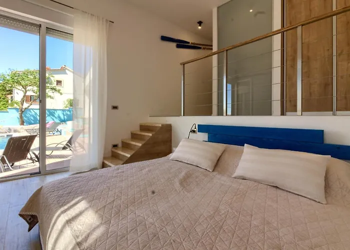 Senorita In With Pool Villa Pula