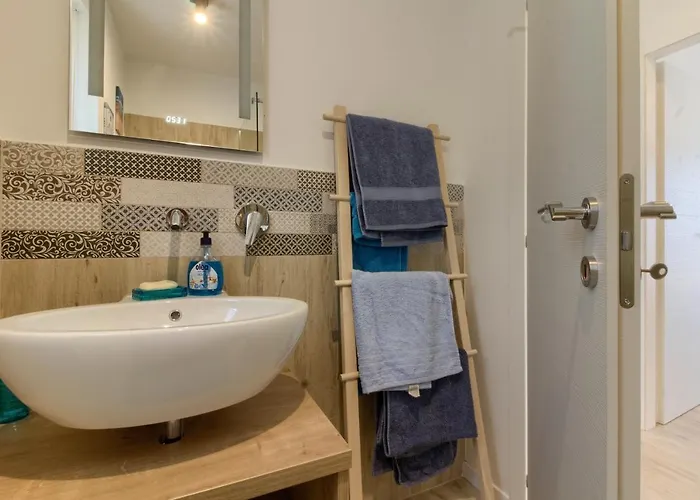 Senorita In With Pool Villa