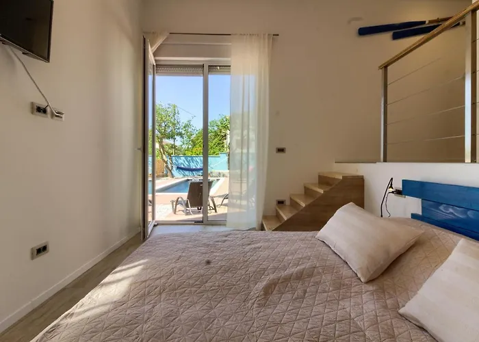 Villa Senorita In With Pool