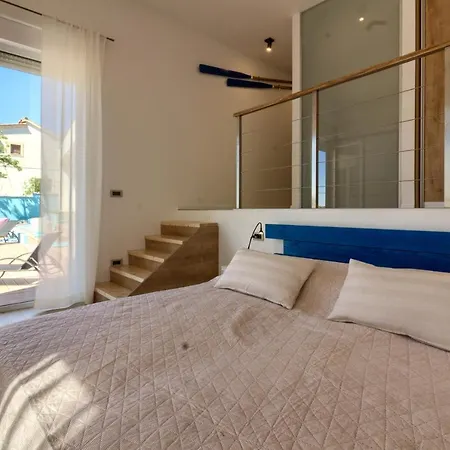 Senorita In With Pool Villa Pula